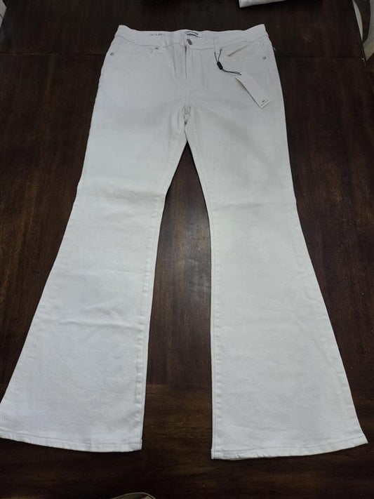 NWT Vigoss 33 Jagger Boot Cut Jeans White Stretch Denim Flare 128767