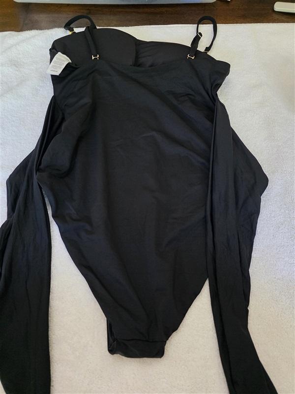 NWTD What We Wore M Knot Detail One Piece Swimsuit Black 128779