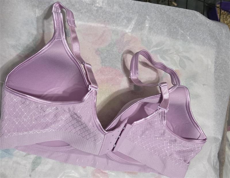 NWOT Hanes LG CustomFlex Fit Full Coverage Wirefree Bra HU08 Purple 128863