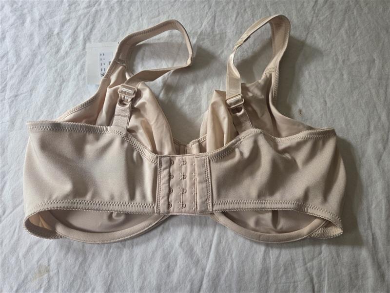 NWT Bali 40DDD Live It Up Underwire Full Coverage Bra 3353 Beige 128909