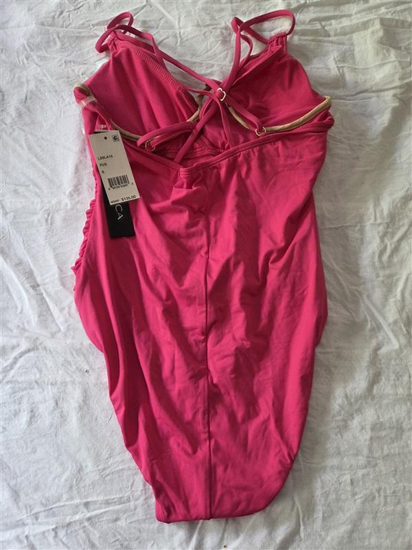 NWT La Blanca 8 Island Goddess Underwire 1PC Swimsuit Black 128969