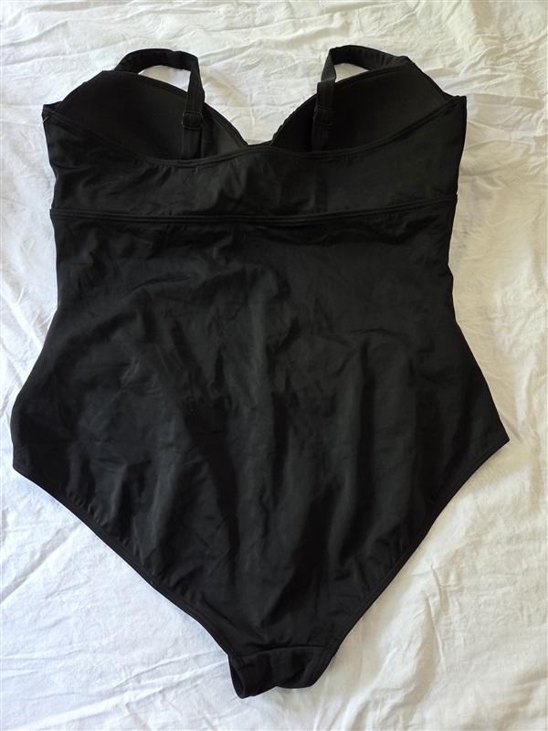 NWT Swimsuits For All 22 Black Twist V Neck Bombshell 1pc 128972
