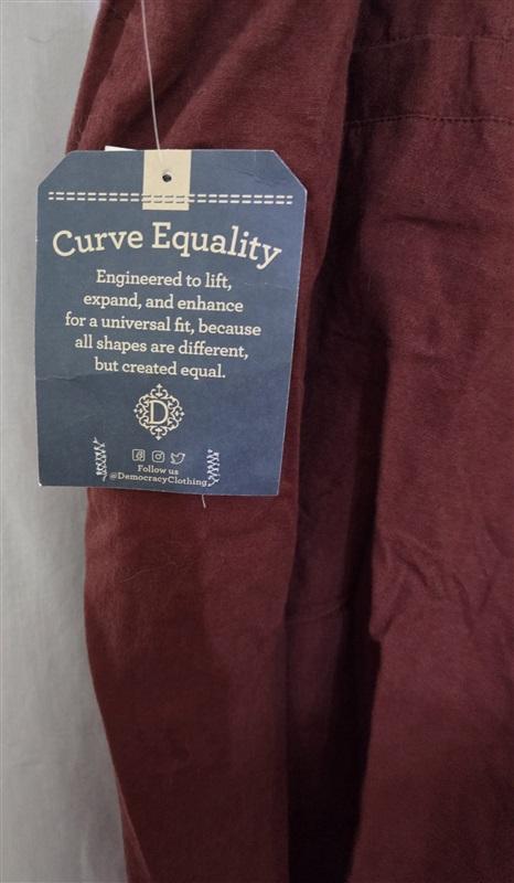 NWT Democracy 3X Plus High Rise Short Straight Leg Pant Brown 128986