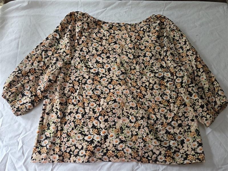 NWOT Sanctuary XXL Floral V Neck Button Up 3/4 Orange Black Floral Top 128993