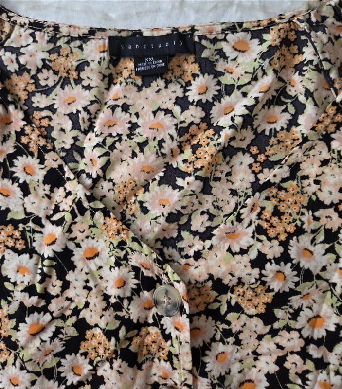 NWOT Sanctuary XXL Floral V Neck Button Up 3/4 Orange Black Floral Top 128993