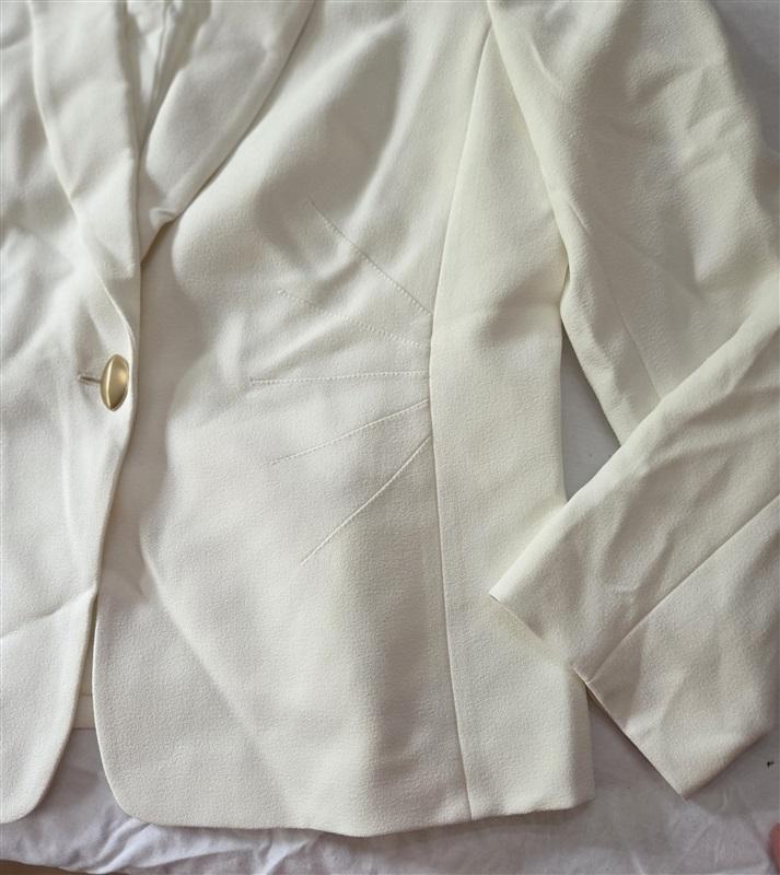 NWOT Tahari Arthur Levine 16 Off White Embroider Front Gold Button Blazer 128999