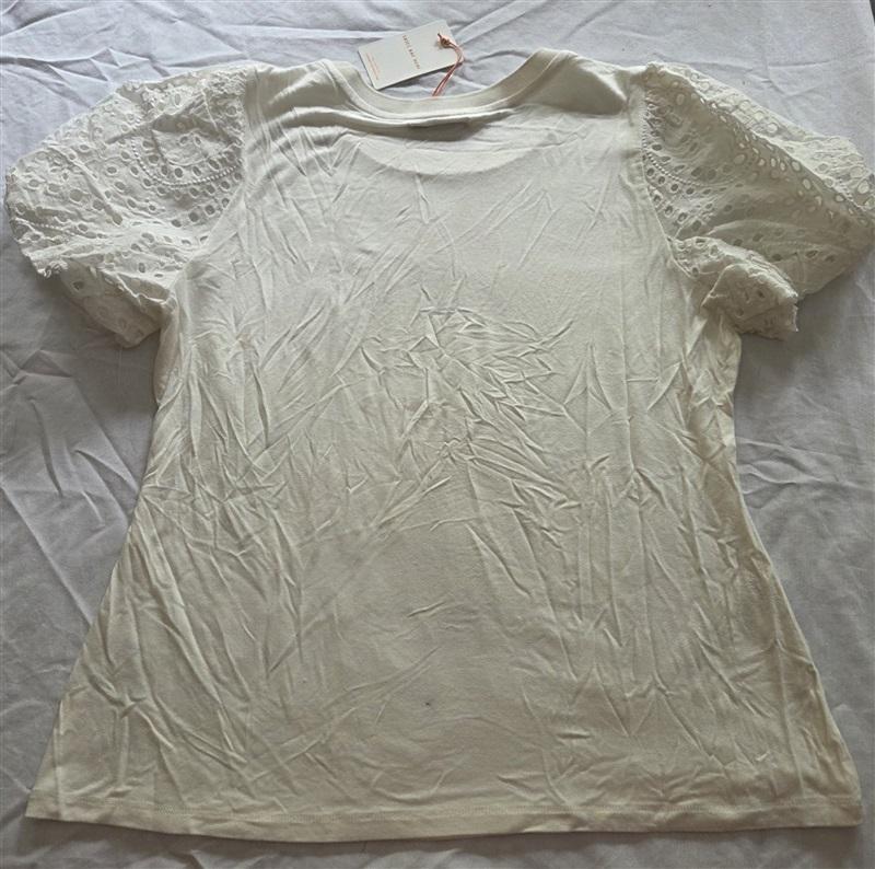 NWT Skies are Blue L White T Shirt Eyelet Puff Sleeves 129002