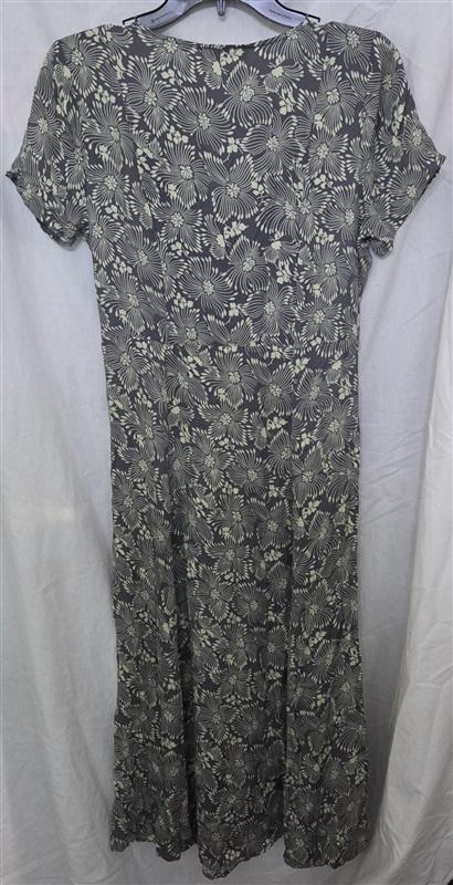 NWT Mododoc S V Neck Floral Maxi Dress Green Gray 129099