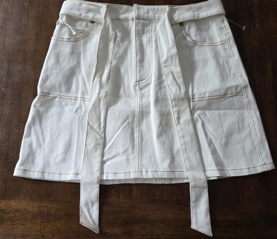 NWT Anthropologie J.O.A. Medium Ivoy Mini Skirt with Tie 129108