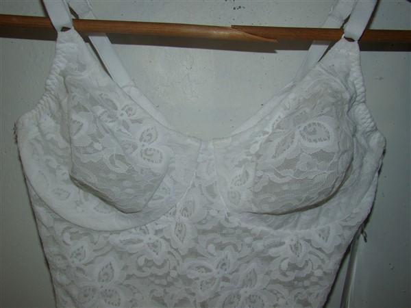 NWT Maidenform 34C Firm Control Lace Body Shaper 3008 Beige 129170
