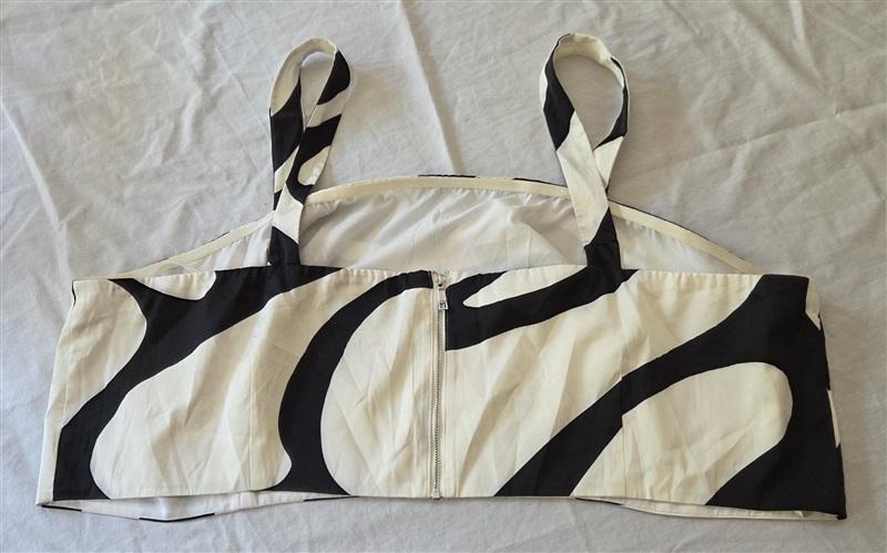 NWT Gabrielle Union 4 Plus Size Black White Swirl Crop Top 129172