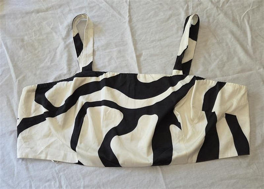 NWT Gabrielle Union 4 Plus Size Black White Swirl Crop Top 129172