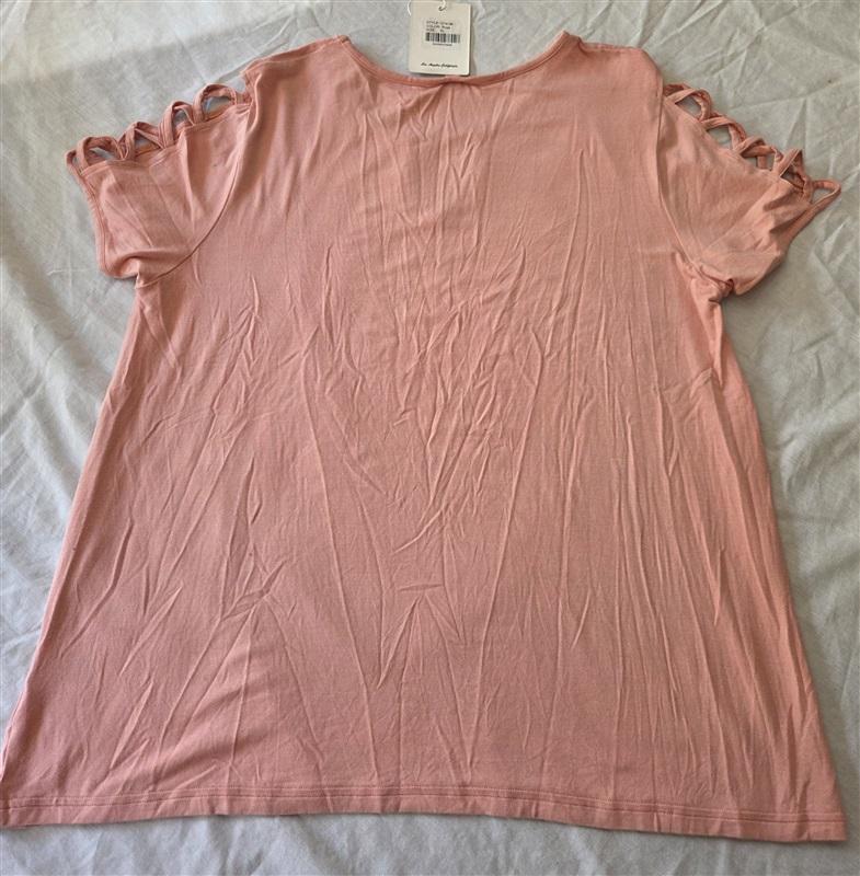 NWT White Mark XL Keyhole Neck Cutout Short Sleeve Top Rose Pink 129174