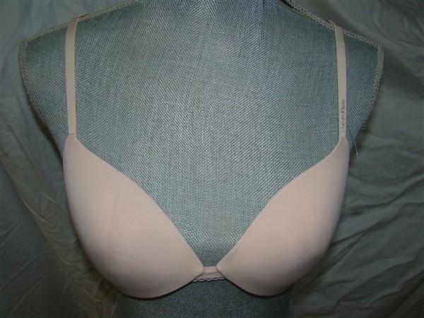 Pre Owned Calvin Klein 34B Icon Modern T-Shirt Bra Pink F3646 Bra 129190