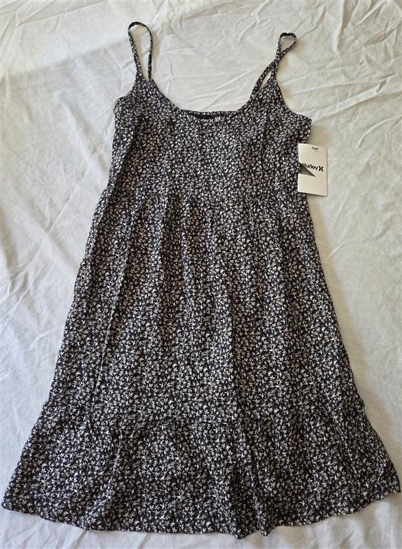 NWT Hurley XS Rylee Easy Sun Dress Black Ditsy Floral 129213