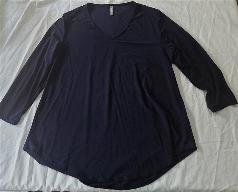 NWOT Last Tango M V Neck Navy Bue Tunic Top 129279