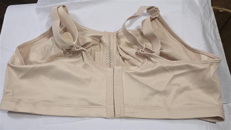 NWOT Bali 42DD Double Support Back Smooth Wirefree Bra Cool Comfort 0044 129371