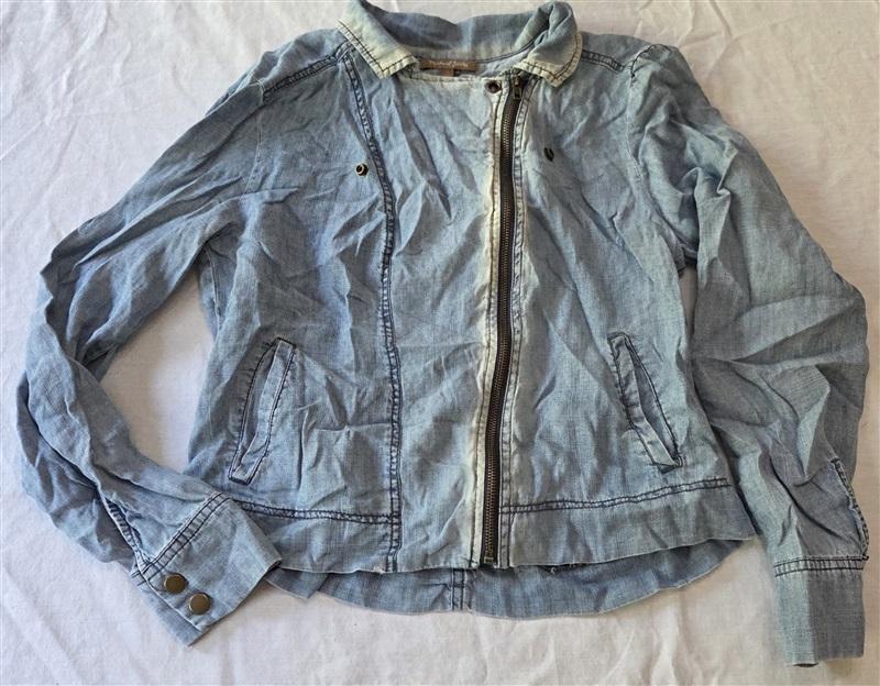 NWOT Michael Stars L Vintage Washed Chambray Denim Jean Jacket 129394