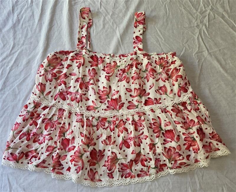 NWOT Skies are Blue L Floral Red Eyelet Lace Cami Tank top 129396