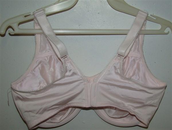 NWOT Wacoal Bodysuede 36B Ultra Full Figure Seamless 85182 Pink Bra 129465