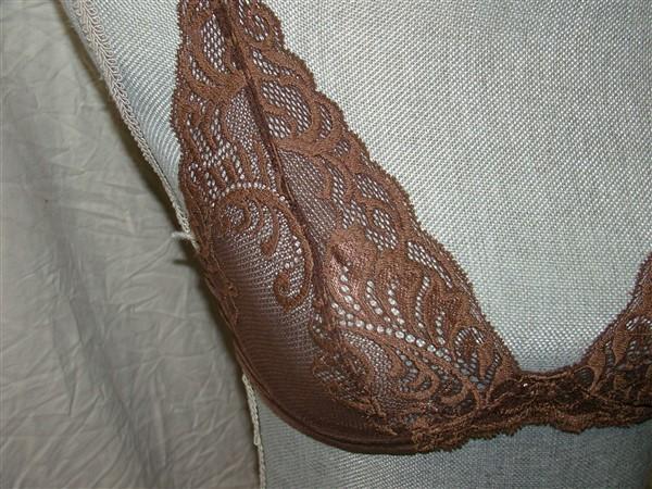NWT Natori 32B/C Feathers Wireless Convertible Bra 739023 Black 129603