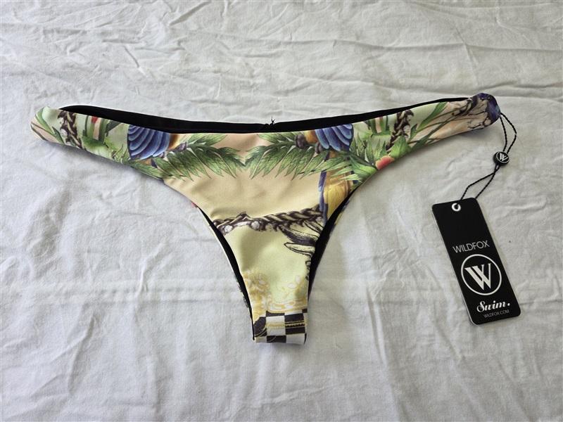 NWT WILDFOX M Twisted Brazilian Bikini Bottoms Swim 129622