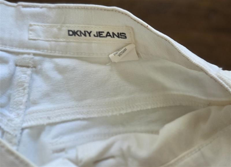 NWOTD DKNY 10 Flap Pocket Large Cuff Distressed Ivory Jeans 129656