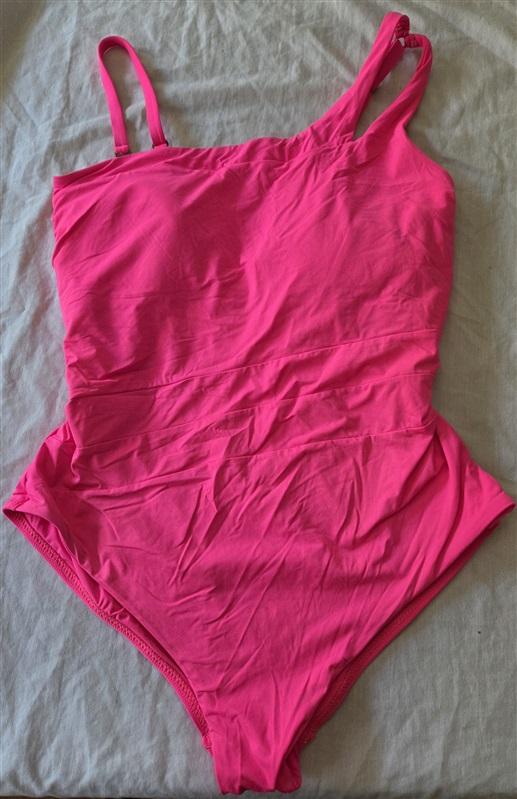 NWOT Becca Virtue 2X Pucker Up Asymmetrical 1PC Swimsuit Pink 129668