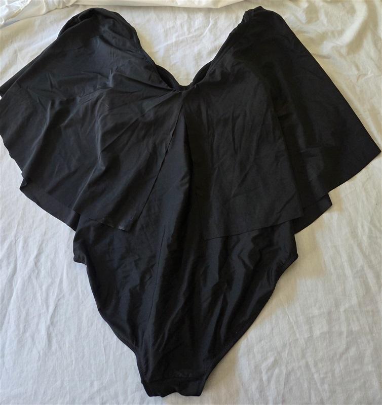 NWT Raisins Curve 16W Marrakesh Stingray One-Piece Black Swimsuit 129681