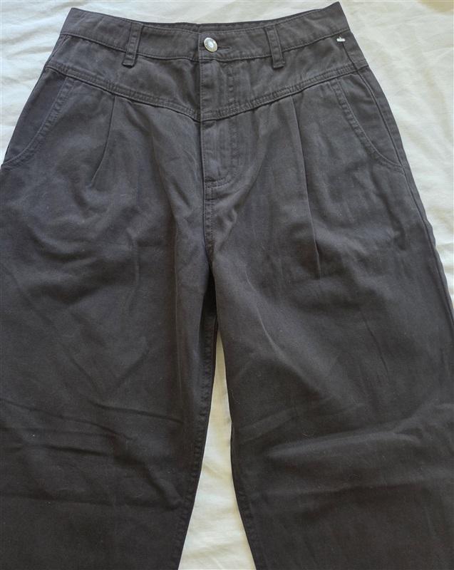 NWOT Pistola LA 24 Yoke Front Pants Black Sample 129687
