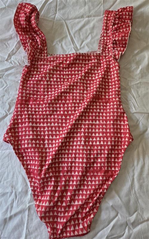 NWT Aqua X Studio 189 XL Triangle Print Ruffle 1PC Swimsuit Pink White 129707