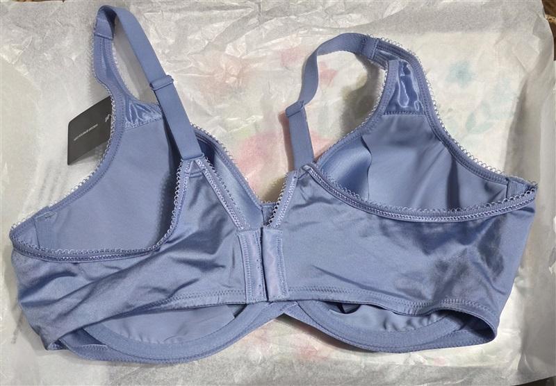 NWT Wacoal 40d Basic Beauty Contour Spacer Bra 853192 Blue 129725