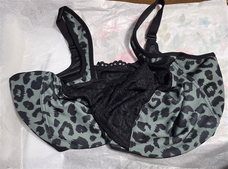 NWOT Glamorise 42H Elegance Front Close Underwire Bra 1245 Green 129752