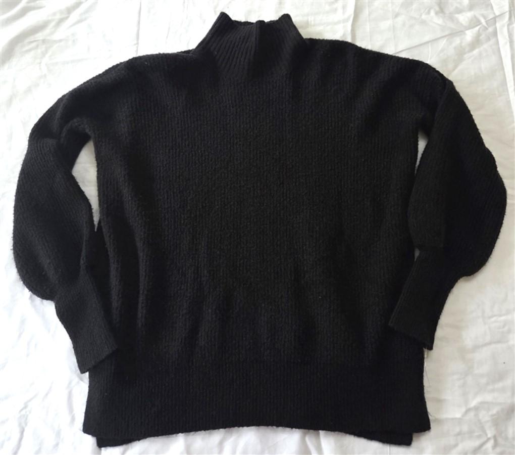 NWOT French Connection M Oversize Baby Soft Turtleneck Sweater Black #129778