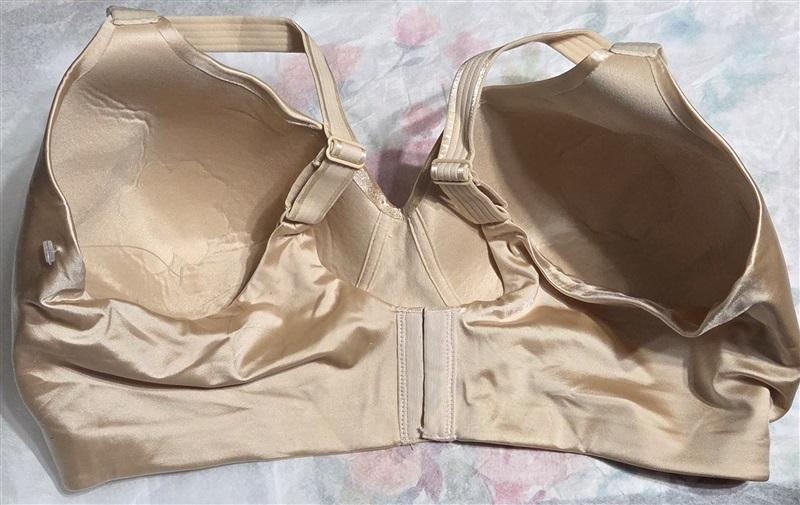 NWOt Bali 38DD One Smooth U Smoothing Concealing Wirefree Bra 6556 Beige #129782
