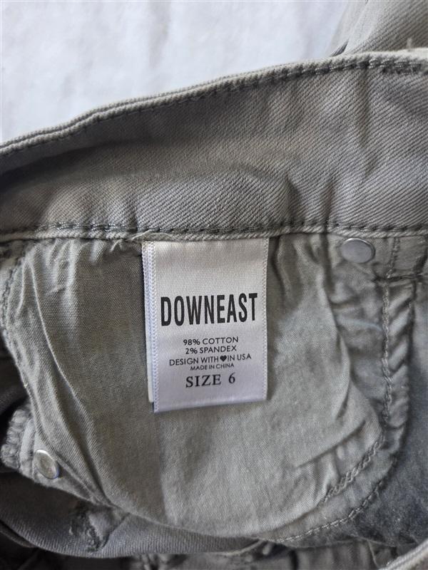 NWT Downeast 6 Fringed Denim Bermuda Jean Shorts Silver Gray 129830