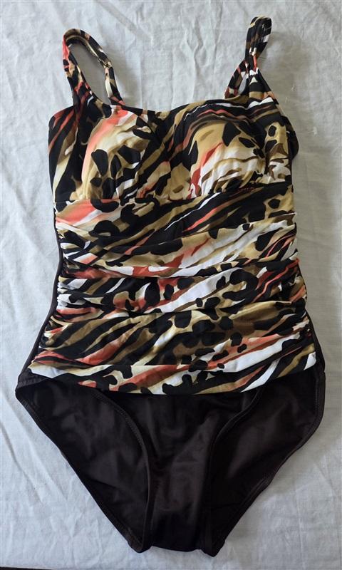 NWOT MiracleSuit 10 Tigrillo Debbie Animal Print Square Neck 1PC Swimsuit 129838