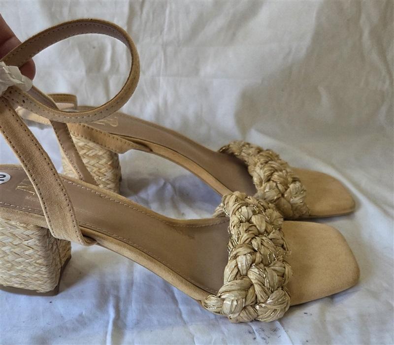 NWOT New York & Company 10 Elissa Braided Heeled Sandal Wrap Ankle 129894