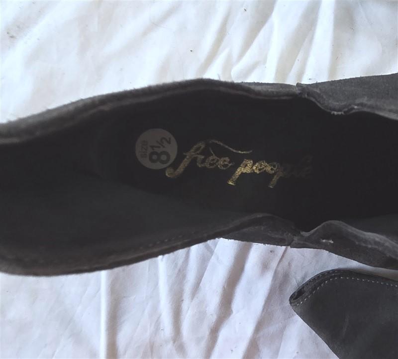 NWOTD Free People 38.5 Charm BootsDouble V Suede Booties 129898