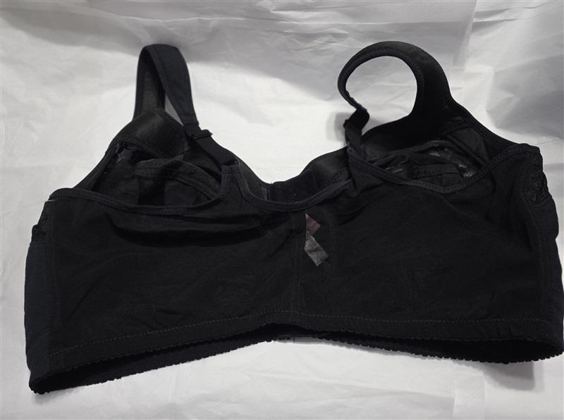 NWT Comfort Choice 50DDD Wirefree Front Hook Lace Seamless Bra Black 129932