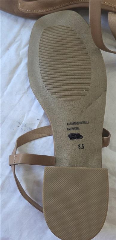 NWOT Dolce Vita 8.5 Nala Leather Ankle Strap Sandals Beige 129941