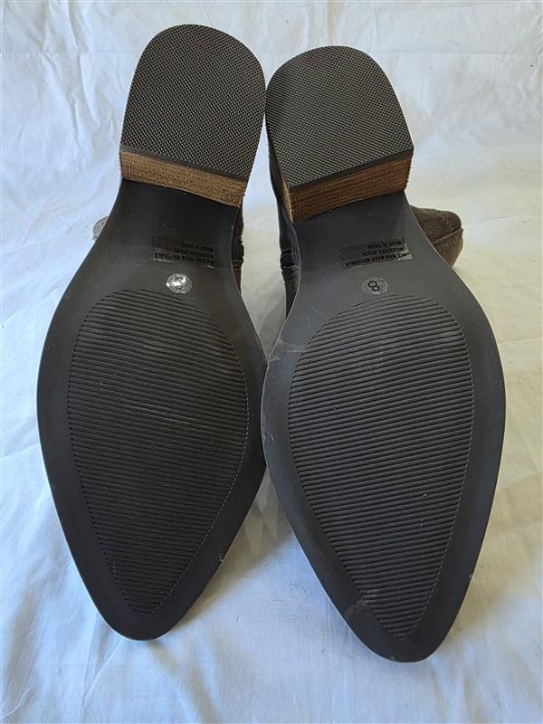 NWOT Dolce Vita 8 Oster Western Ankle Boots Gray Suede 129950