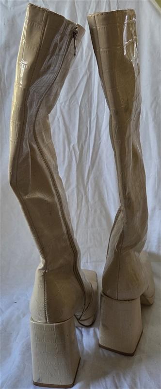 NWOT Princess Polly 9 Montgomery Cream Croc Knee High Boots 129951
