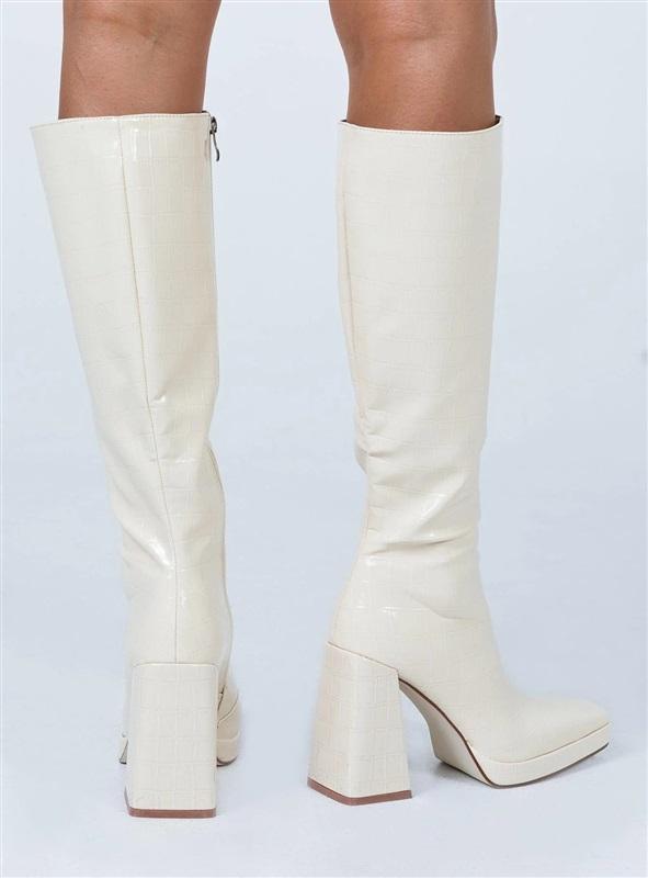 NWOT Princess Polly 9 Montgomery Cream Croc Knee High Boots 129951