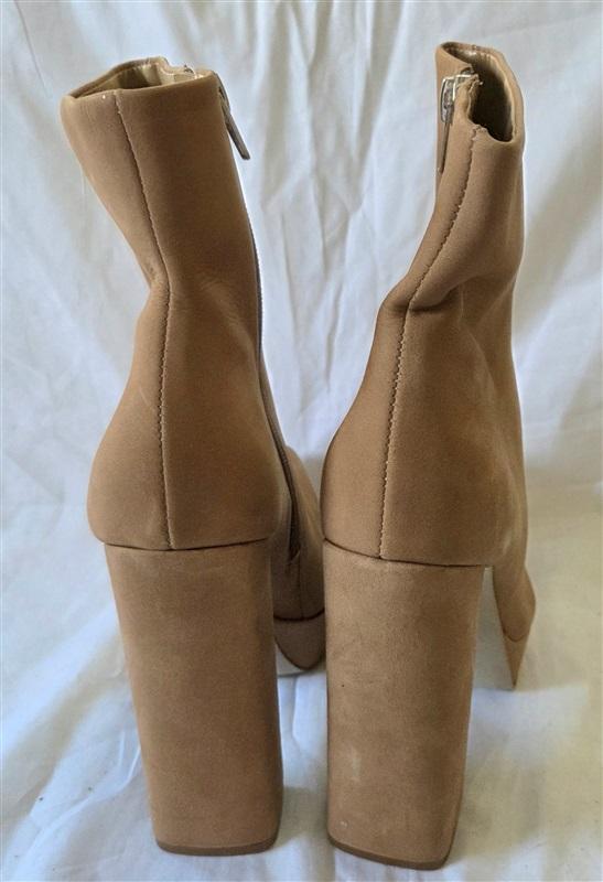 NWOT Steve Madden 7 Dalina Platform Heeled Boots Brown 129965