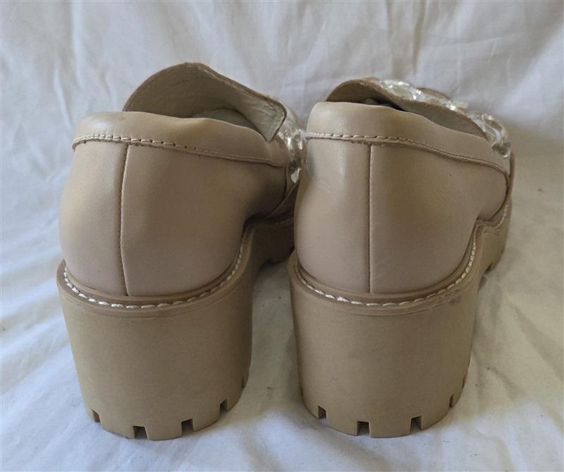 NWOT DV Dolce Vita 9.5 Haris Lug Sole Chain Leather Loafers Tan 129967