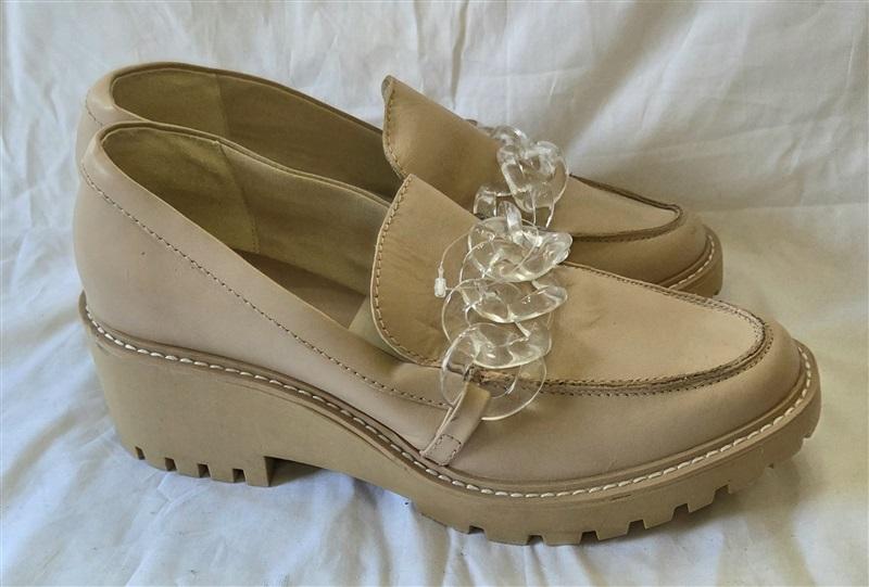 NWOT DV Dolce Vita 9.5 Haris Lug Sole Chain Leather Loafers Tan 129967