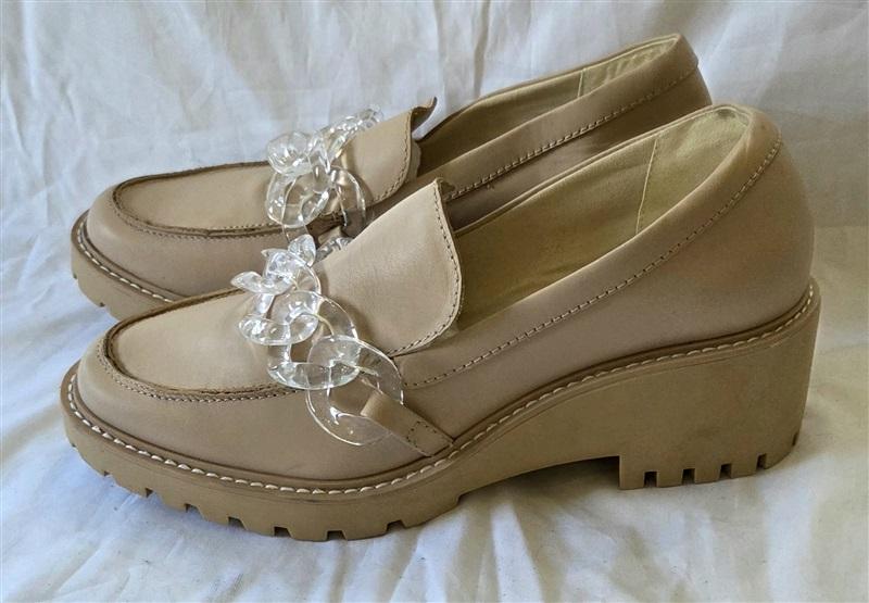 NWOT DV Dolce Vita 9.5 Haris Lug Sole Chain Leather Loafers Tan 129967