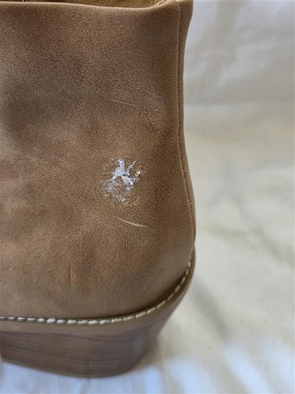 NWOT Report 10 Odeza Tan Cowboy Boots Stacked Heel 129969