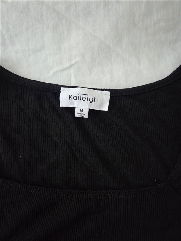 NWOT Kaileigh M Scoop Neck Bodysuit Black Ribbed 129994